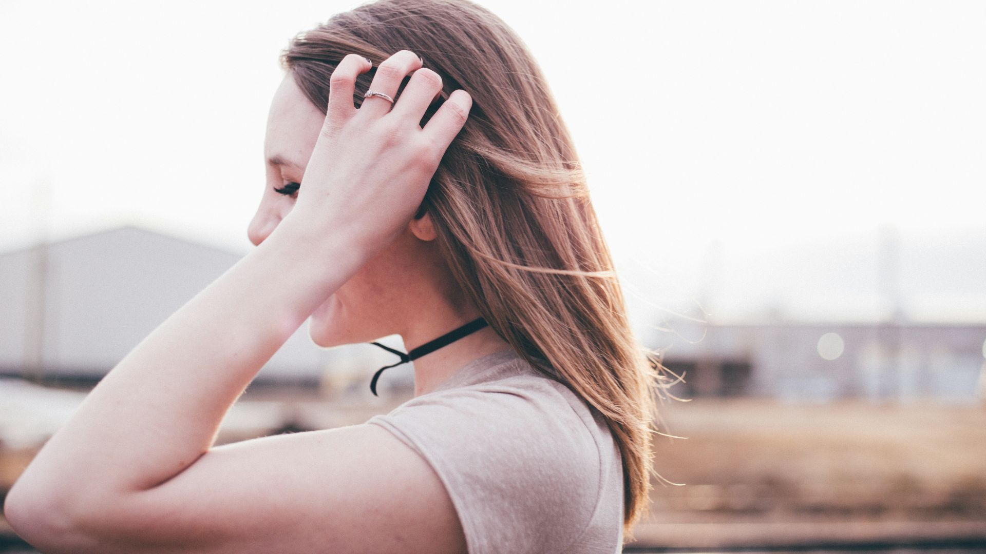 boken photography of woman