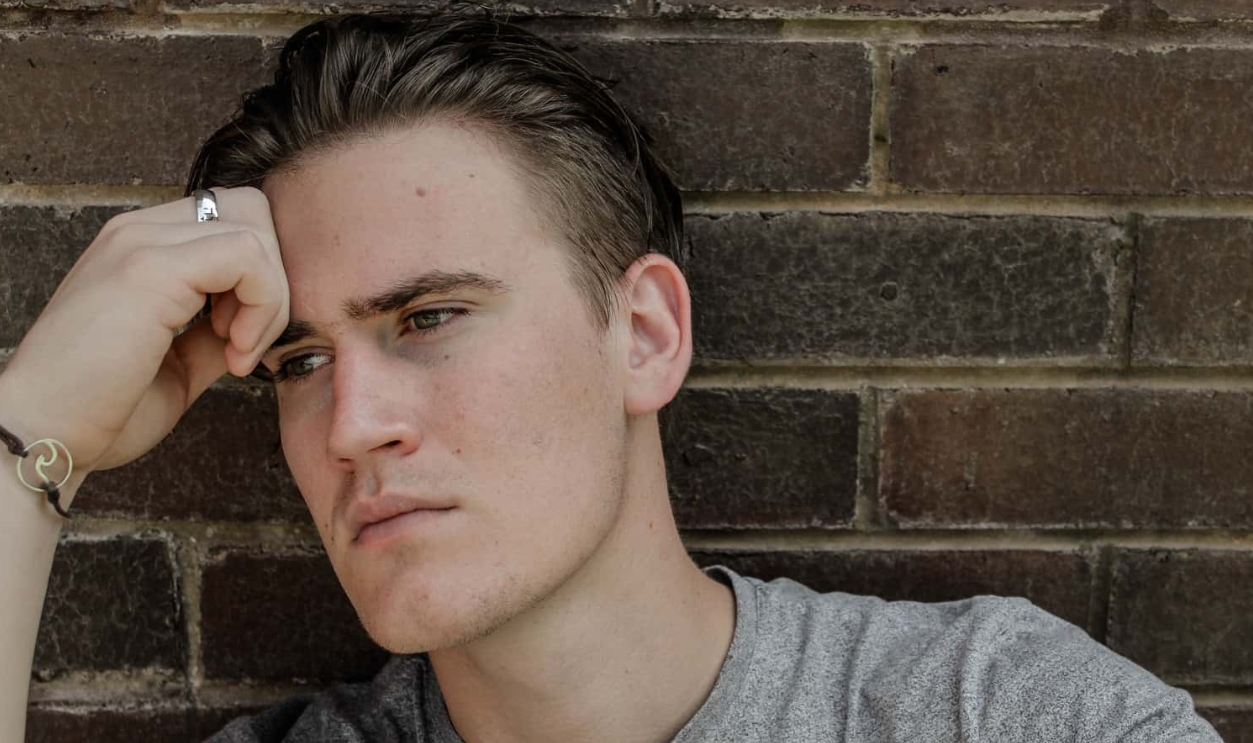 Man Wearing Heather Gray Crew Neck Shirt