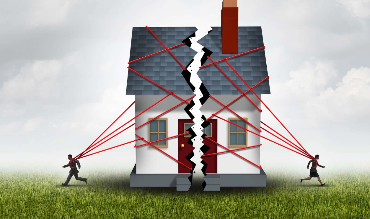 Broken Family After A Bitter Divorce, Shutterstock, 499399975