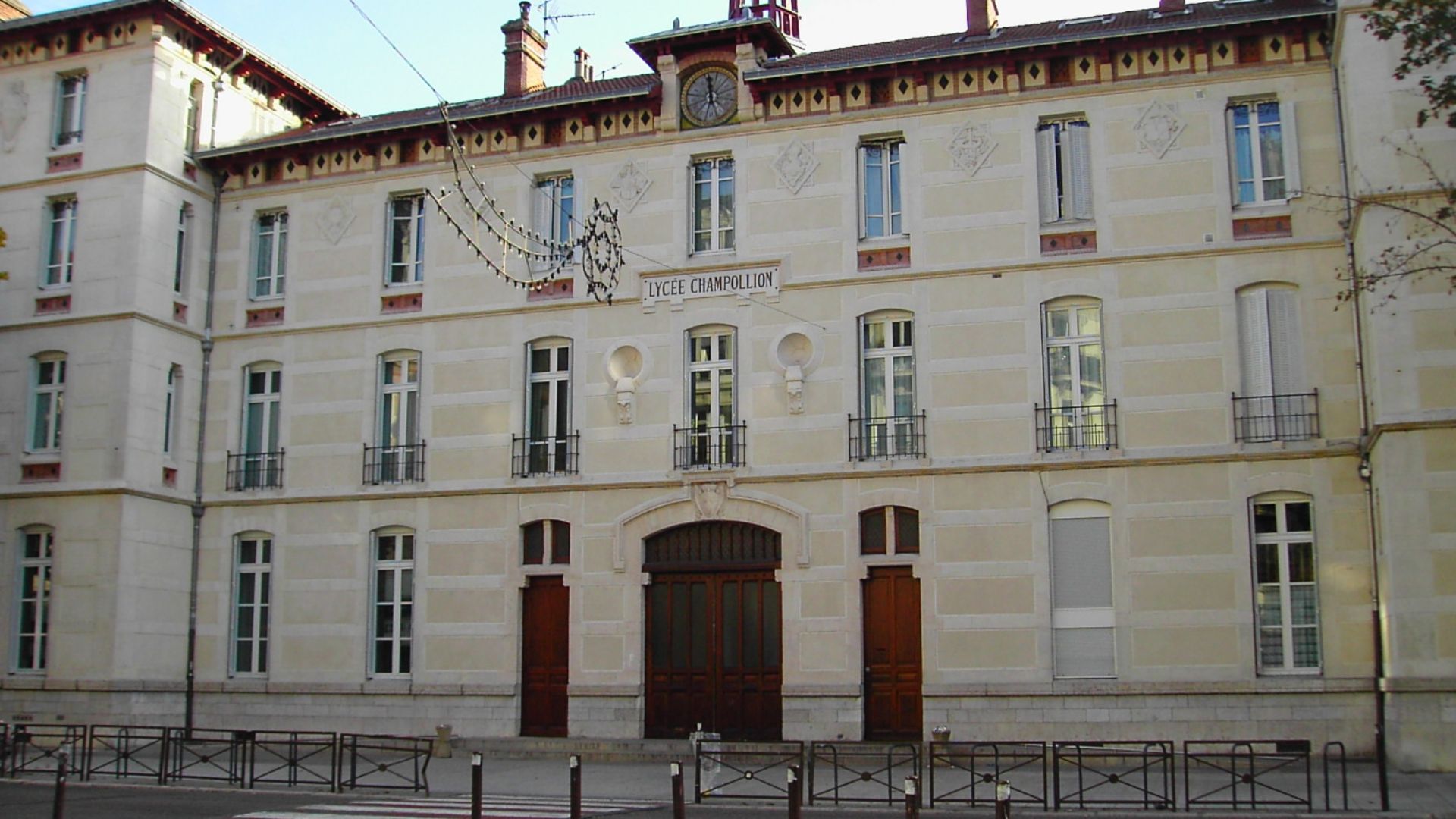 File:Lycée Champollion - Grenoble.JPG
