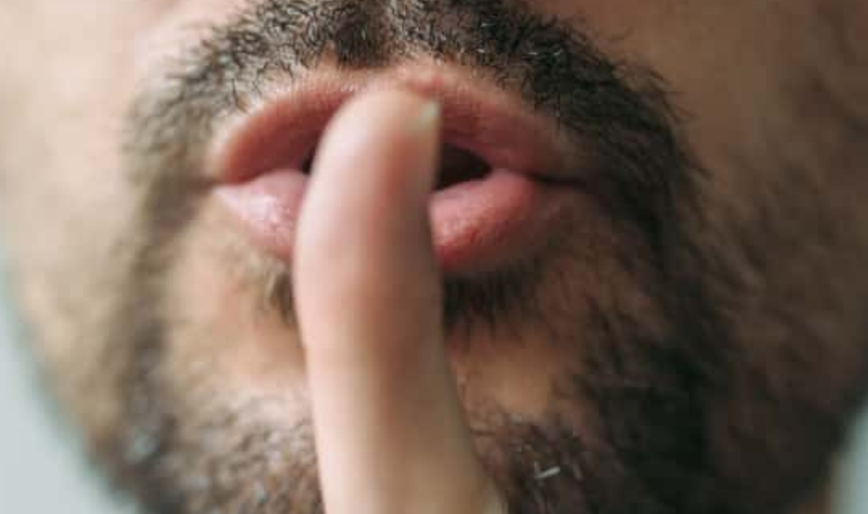 Finger On Lips, Shutterstock, 463401833