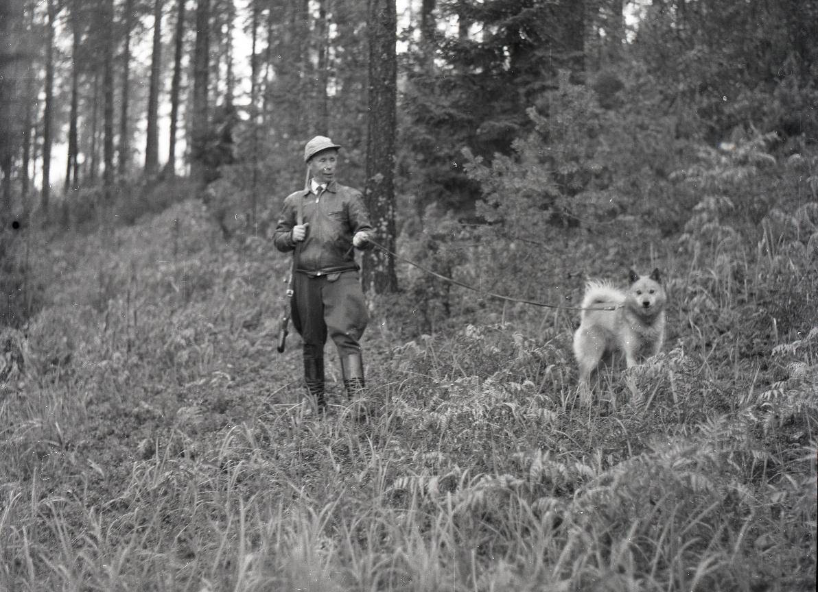 Häyhä Simo 1961 walking