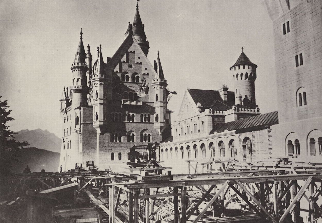 Neuschwanstein under construction: upper courtyard