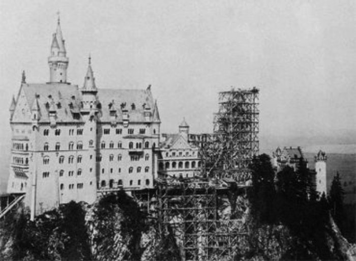 Neuschwanstein under construction