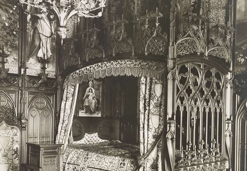 Neuschwanstein Castle Bedroom