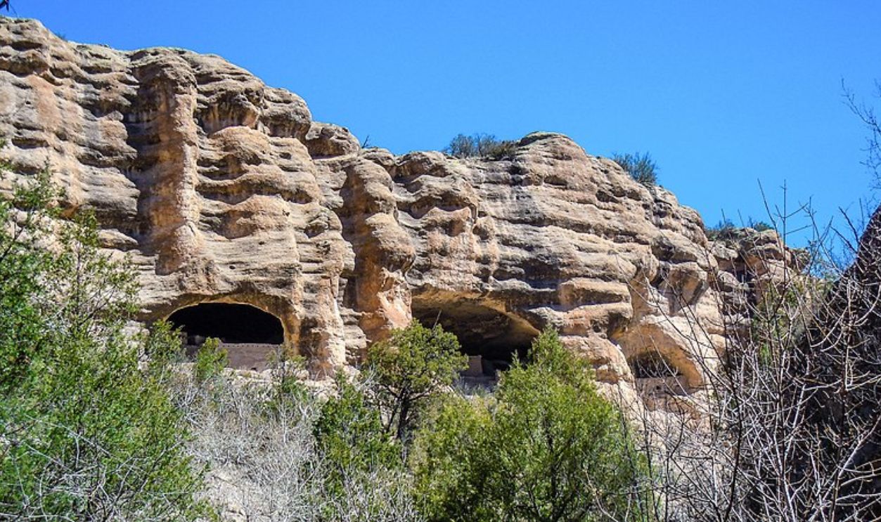 Gila Cliff Dwellings In New Mexico