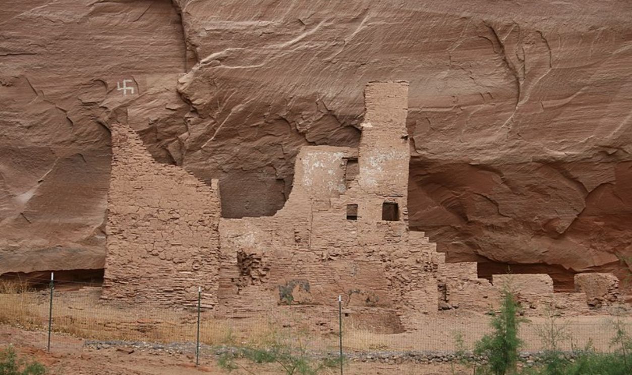 Antelope House In Arizona 