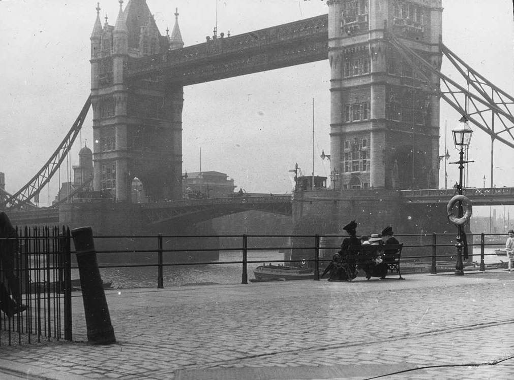 Tower Bridge 1901