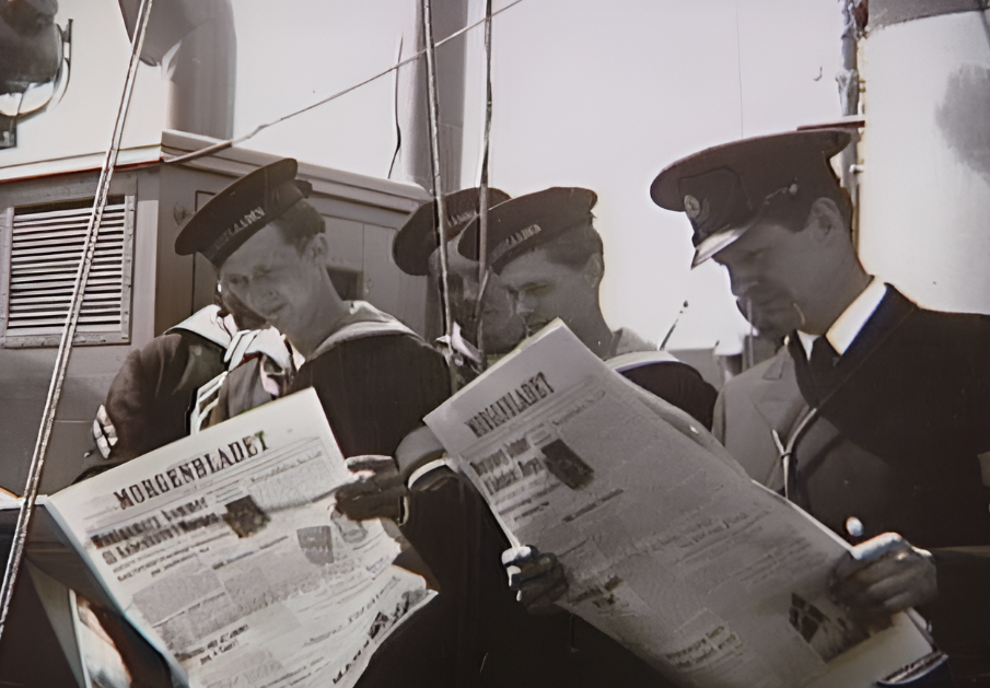 Danish Flotilla sailors read newspaper