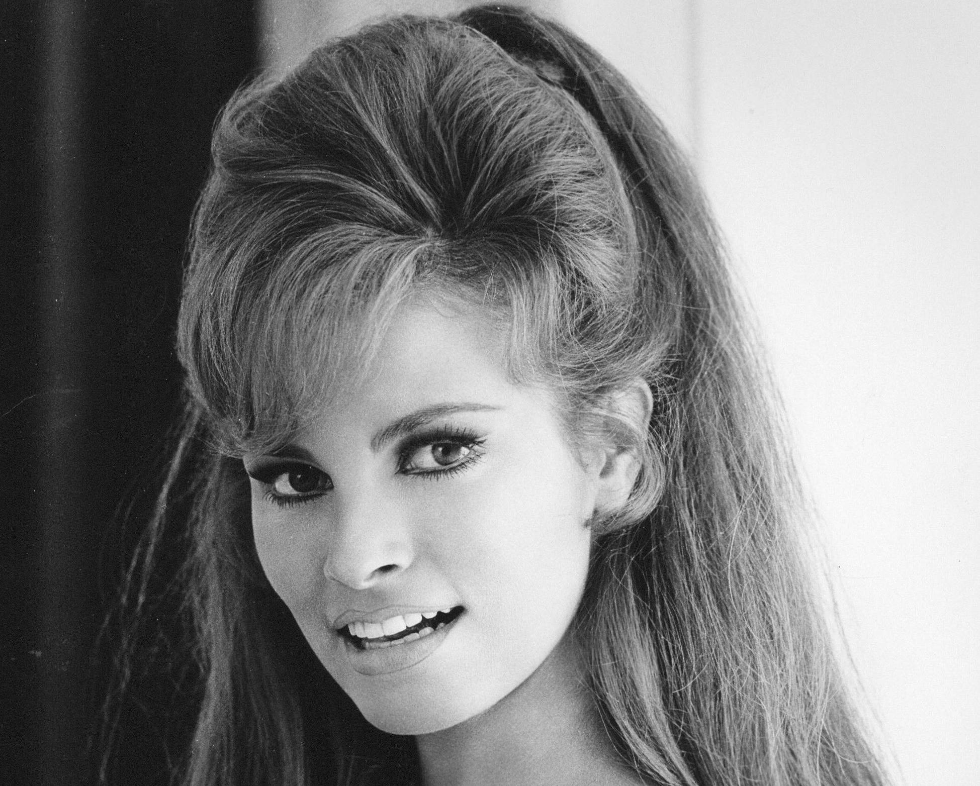 Raquel Welch, 1967 photo with hair in ponytail
