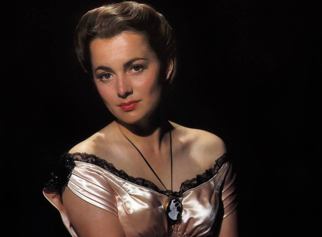 Olivia de Havilland publicity photo for Santa Fe Trail, 1940