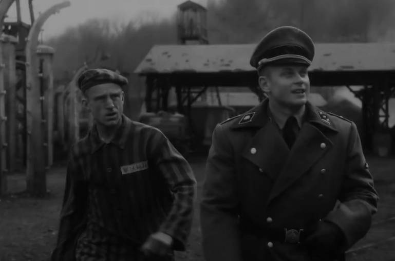 Screenshot of Survivor (2021)