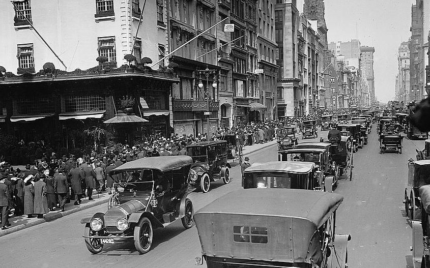 Photo shows Fifth Avenue, New York City on Easter day