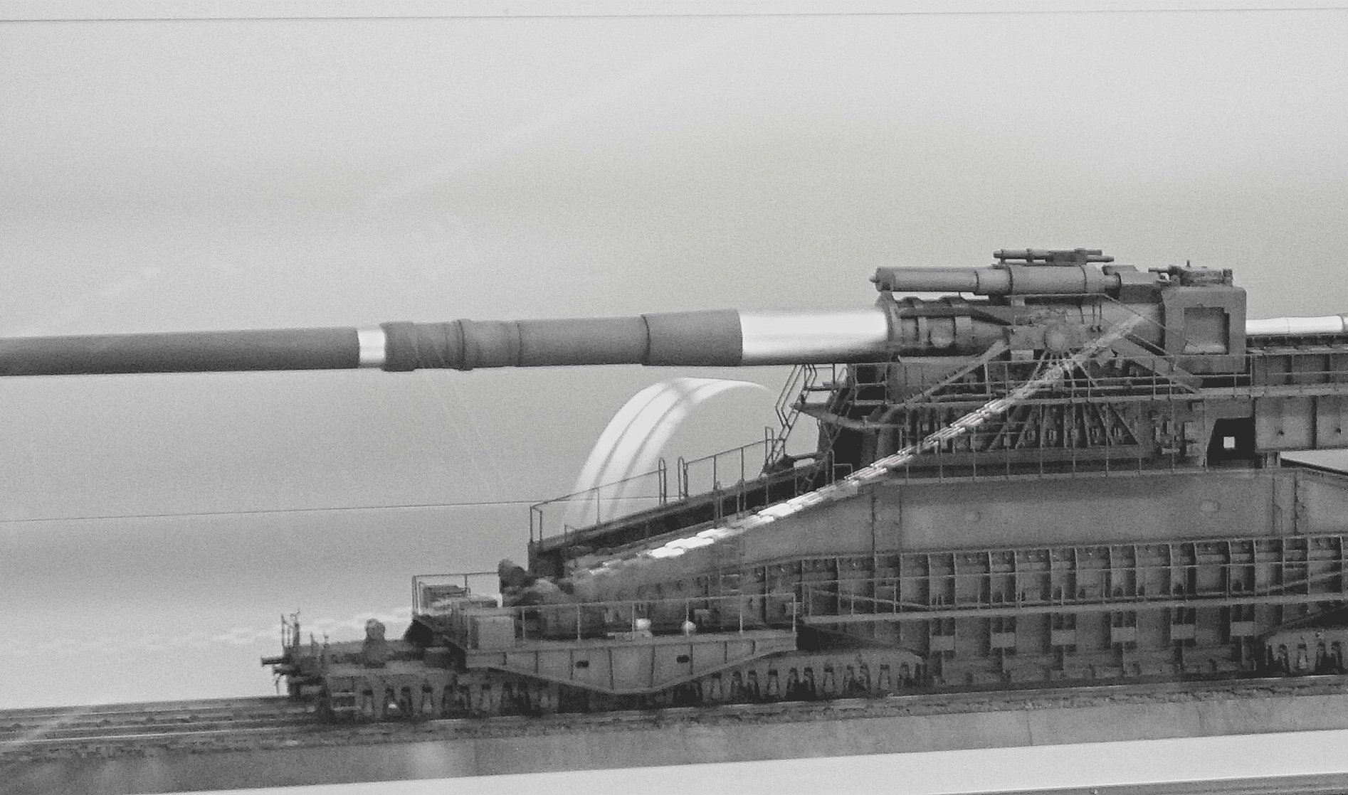 Model of the 80 cm railway gun Dora