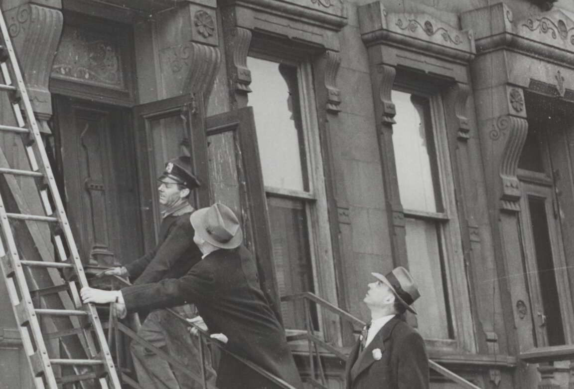 Police in front of the Collyer Mansion