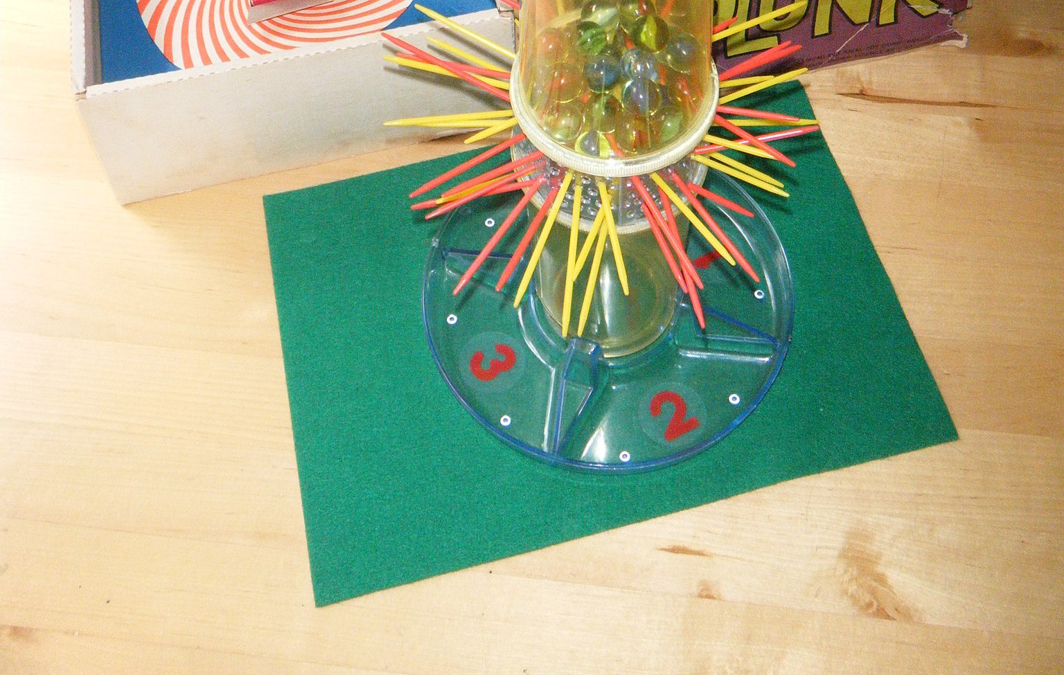 Original British version of KerPlunk game.