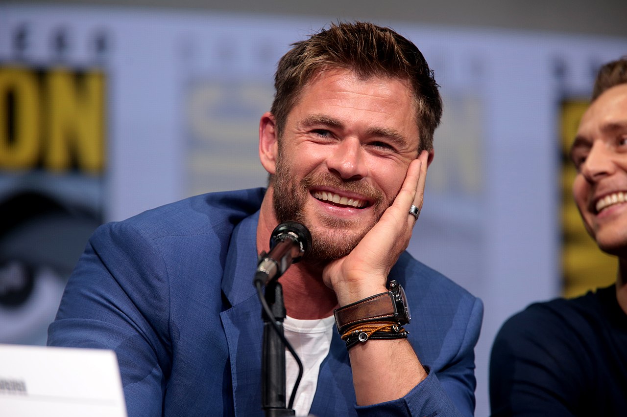 Chris Hemsworth speaking at the 2017 San Diego Comic Con International