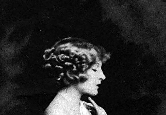 Portrait Photo of American silent era actress Martha Mansfield