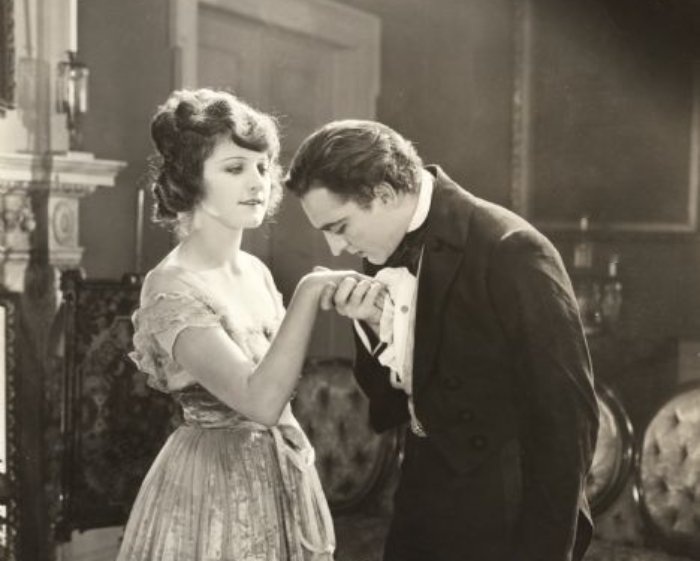Martha Mansfield and John Barrymore in Dr. Jekyll and Mr. Hyde, 1920.