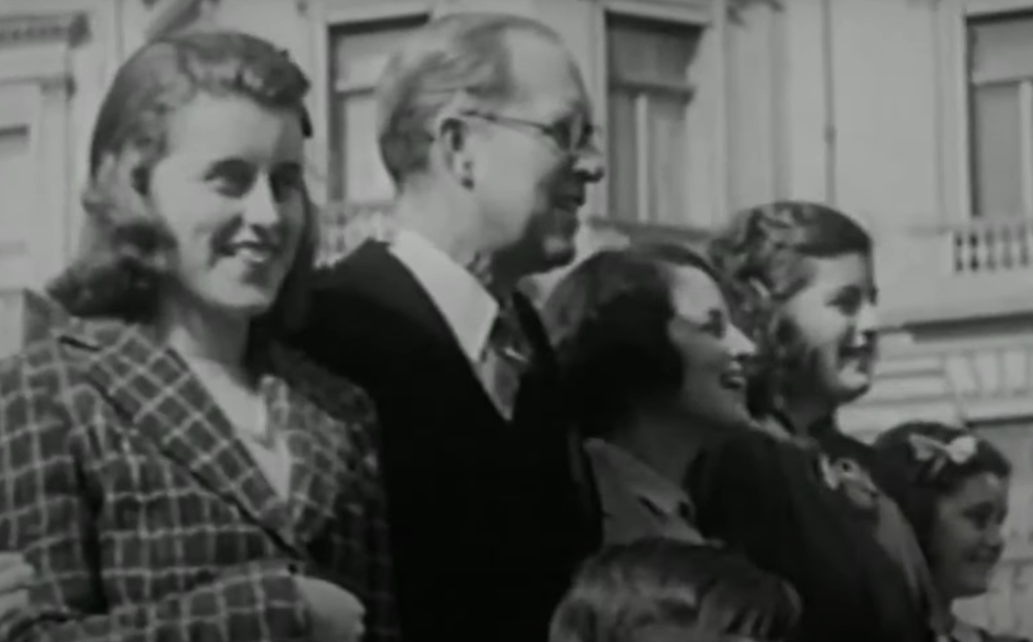 Screenshot of American Dynasties: The Kennedys