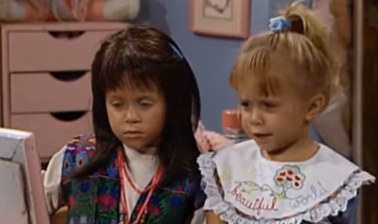 Mary-Kate And Ashley Olsen