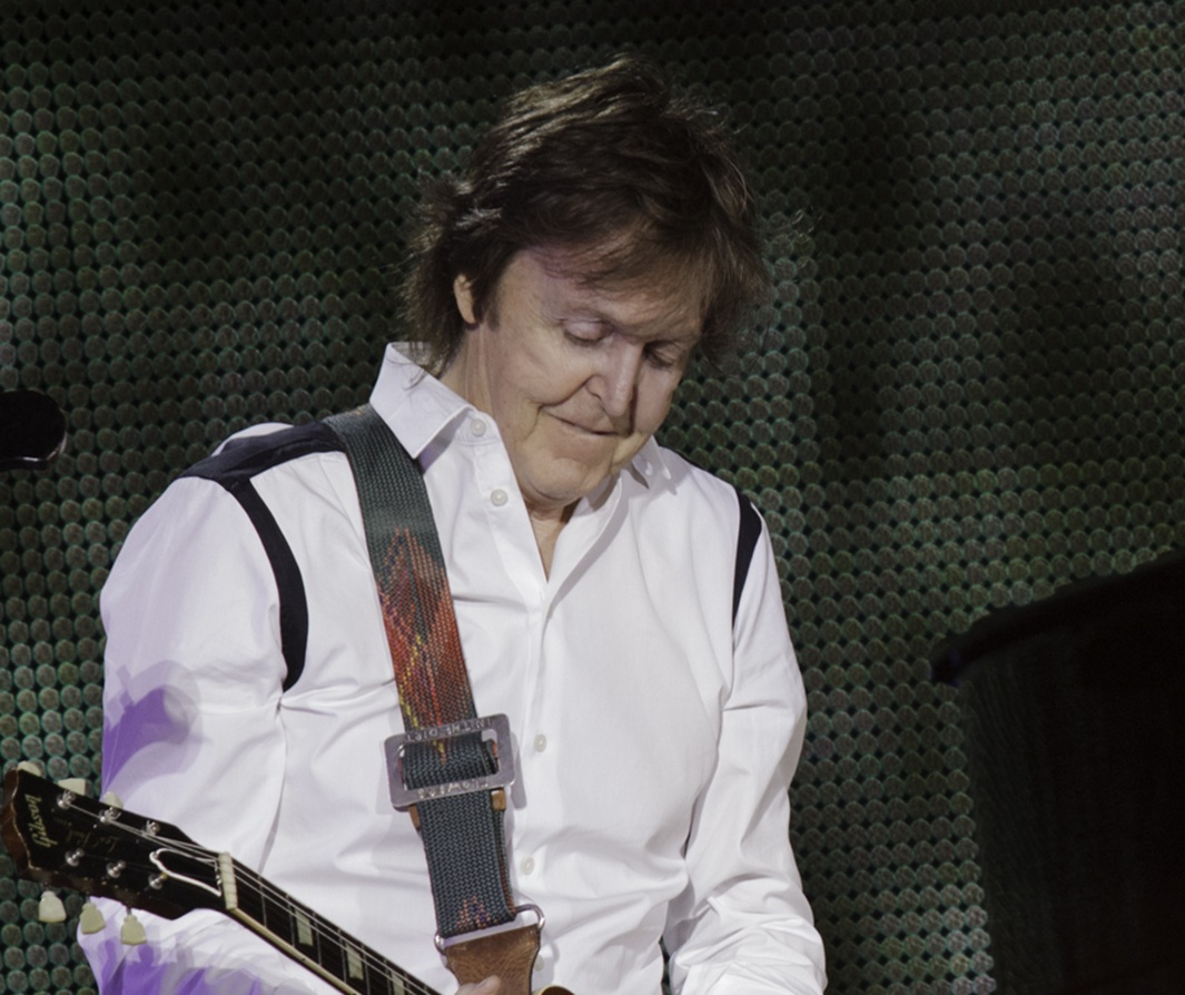 Paul Mccartney - Out There Concert