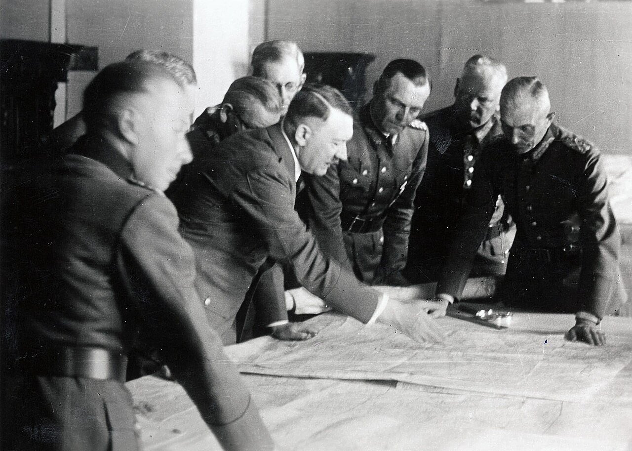 Meeting at the headquarters of Army Group in 1942