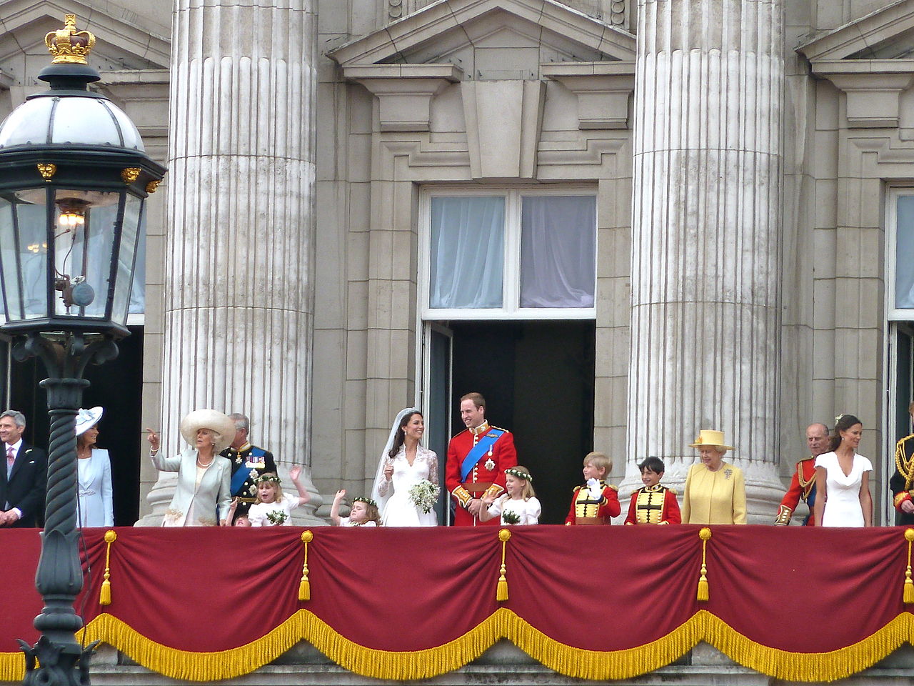 The British royal family on Buckingham Palace balcony