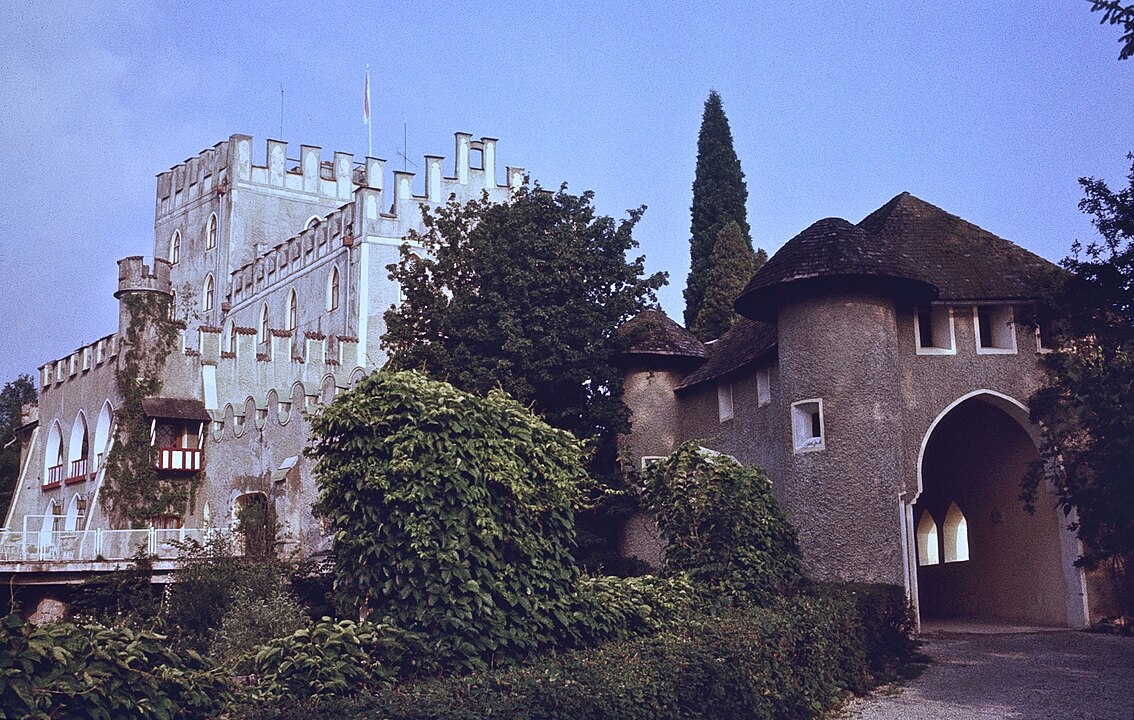Itter  castle