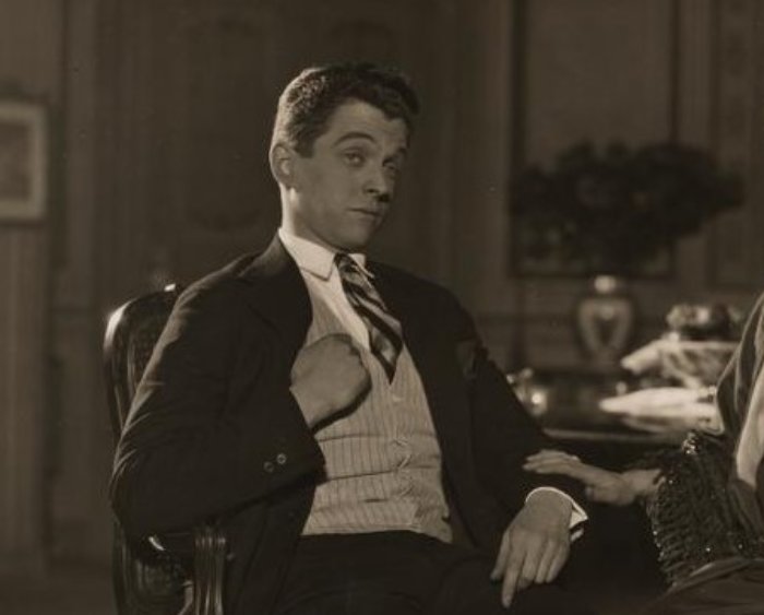 American actor and film director Kenneth Mackenna