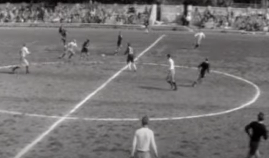 Screenshot of The Third Half (1962)