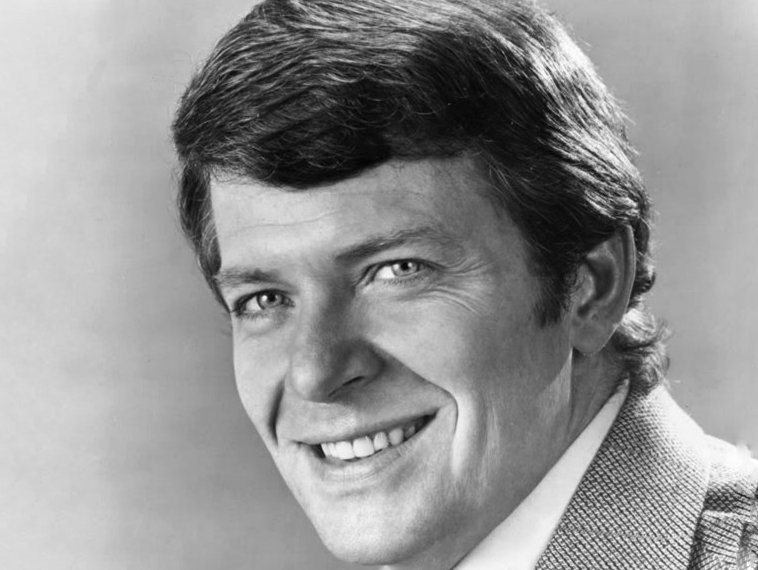 Photo of Robert Reed smiling and looking at the camera