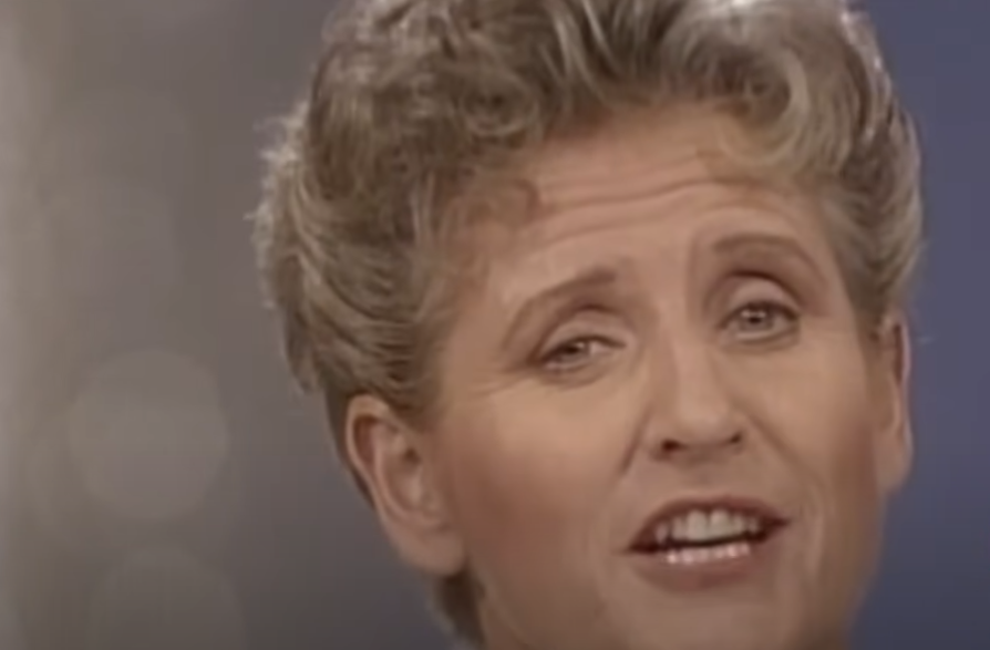 Screenshot of the TV Show The Brady Bunch Variety Hour