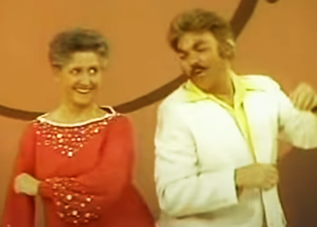 Screenshot of the TV Show  The Brady Bunch Variety Hour