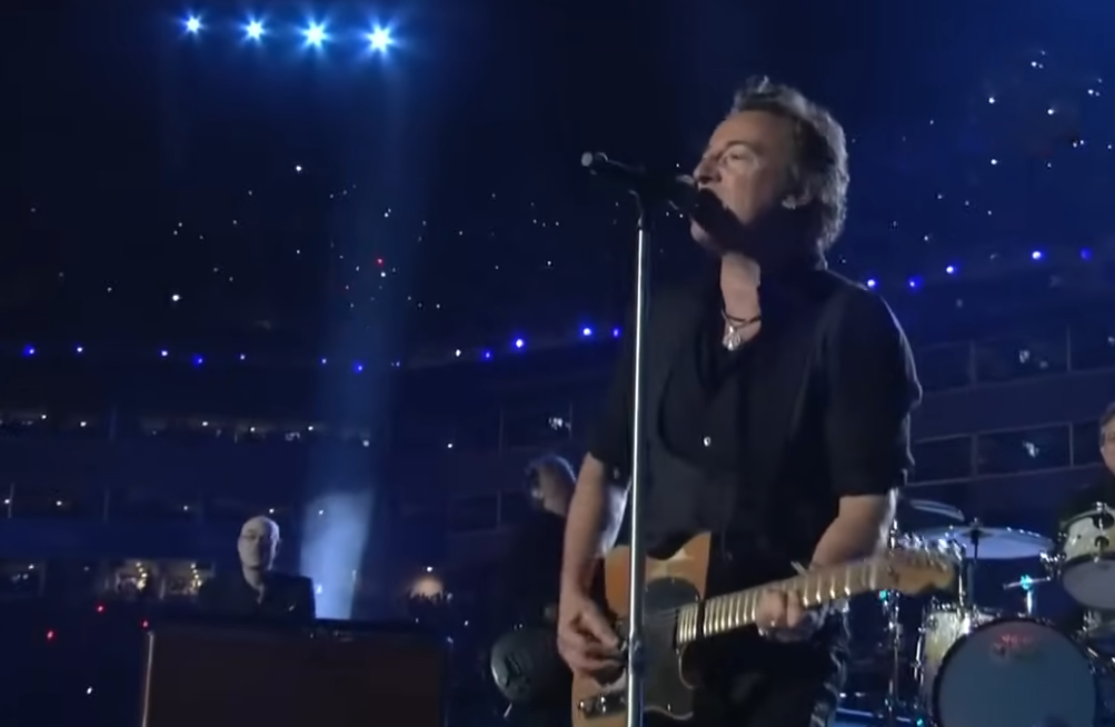 Screenshot from the Super Bowl XLIII