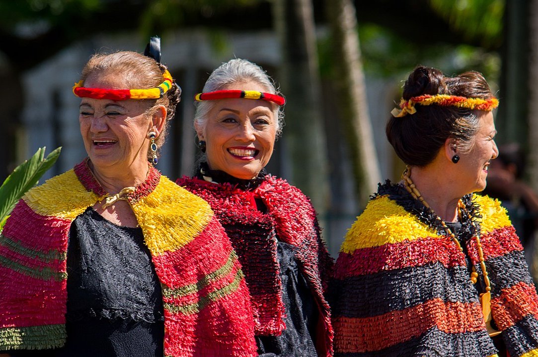 Members of Daughters & Sons of Hawaiian Warriors