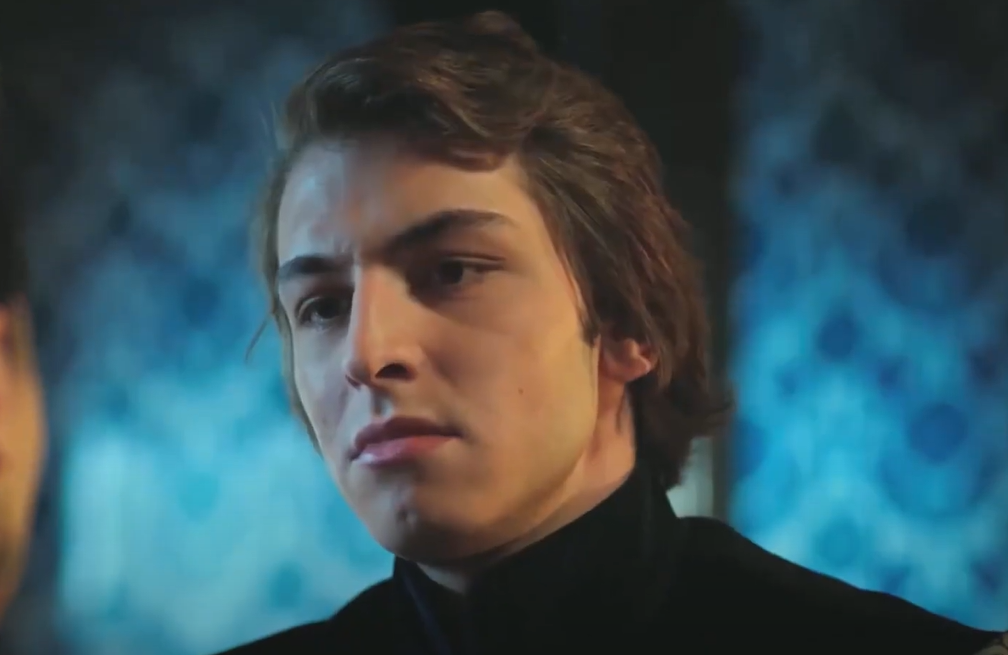 A screenshot of the TV Show Magnificent Century: Kosem