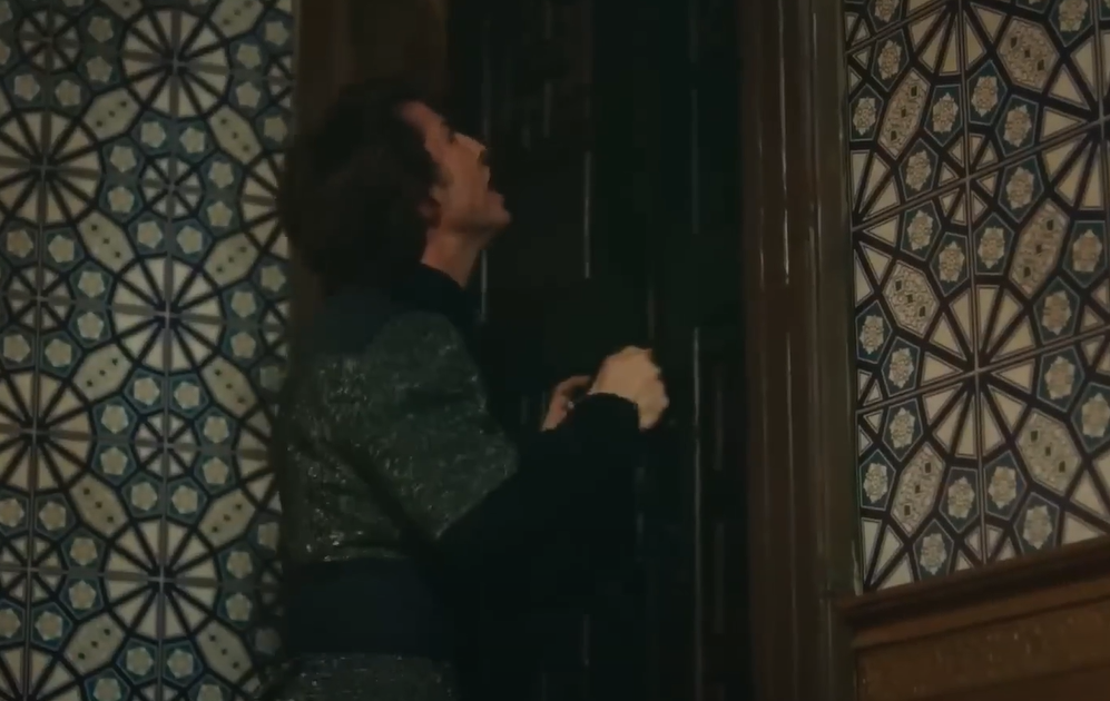 A screenshot of the TV Show Magnificent Century: Kosem