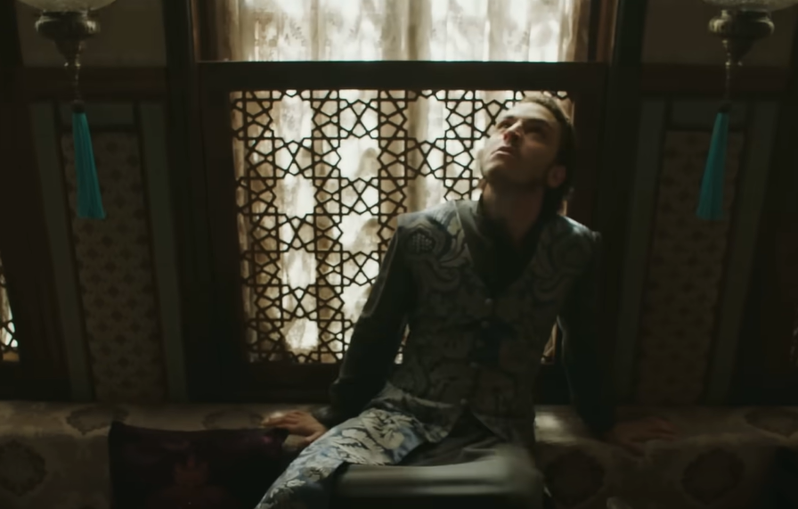 A screenshot of the TV Show Magnificent Century: Kosem