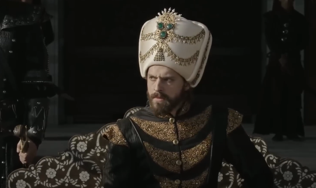 A screenshot of the TV Show Magnificent Century: Kosem
