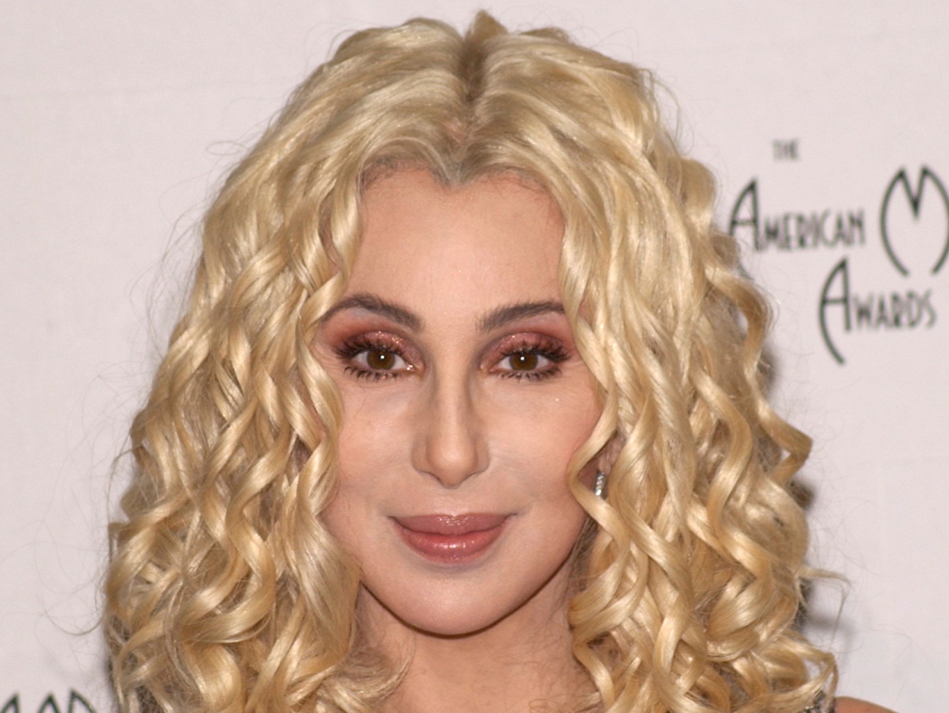 Singer CHER at the American Music Awards in Los Angeles - 2002