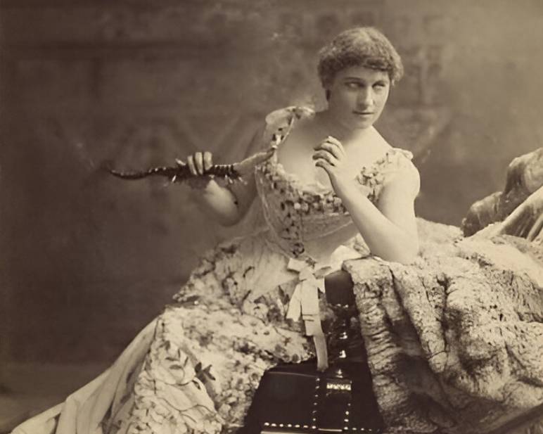 Photo of  Lillie Langtry