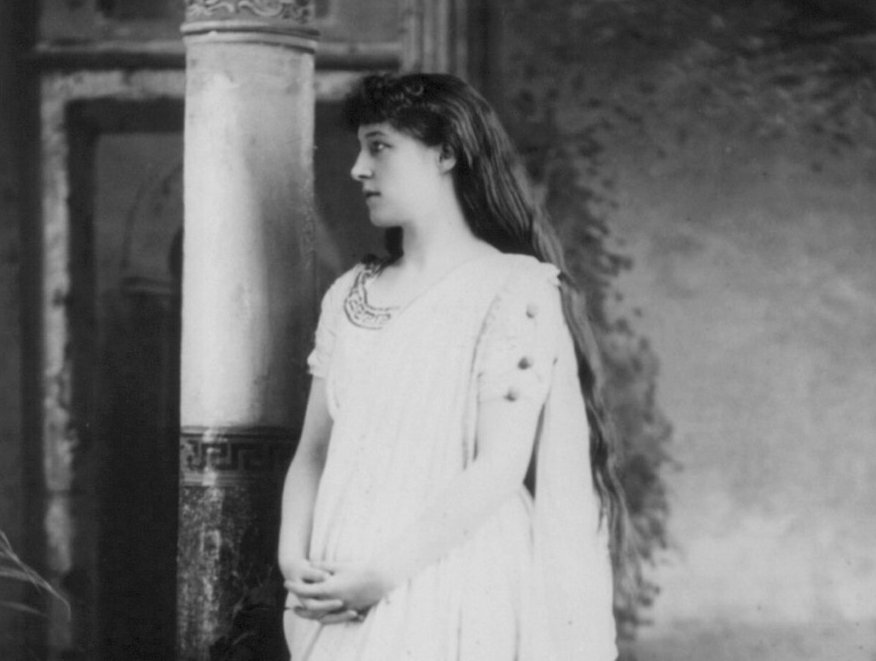 Photo of Lillie Langtry, 1853-1929 