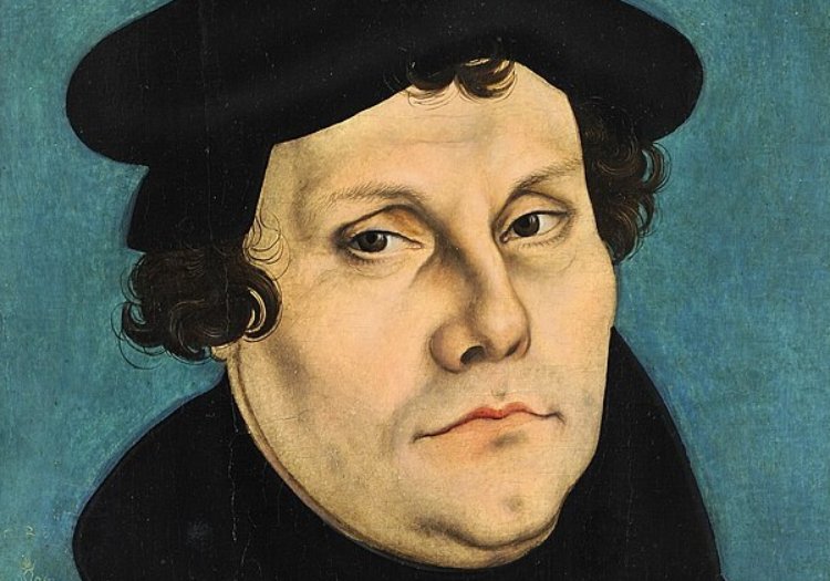 Portrait of Martin Luther wearing a hat