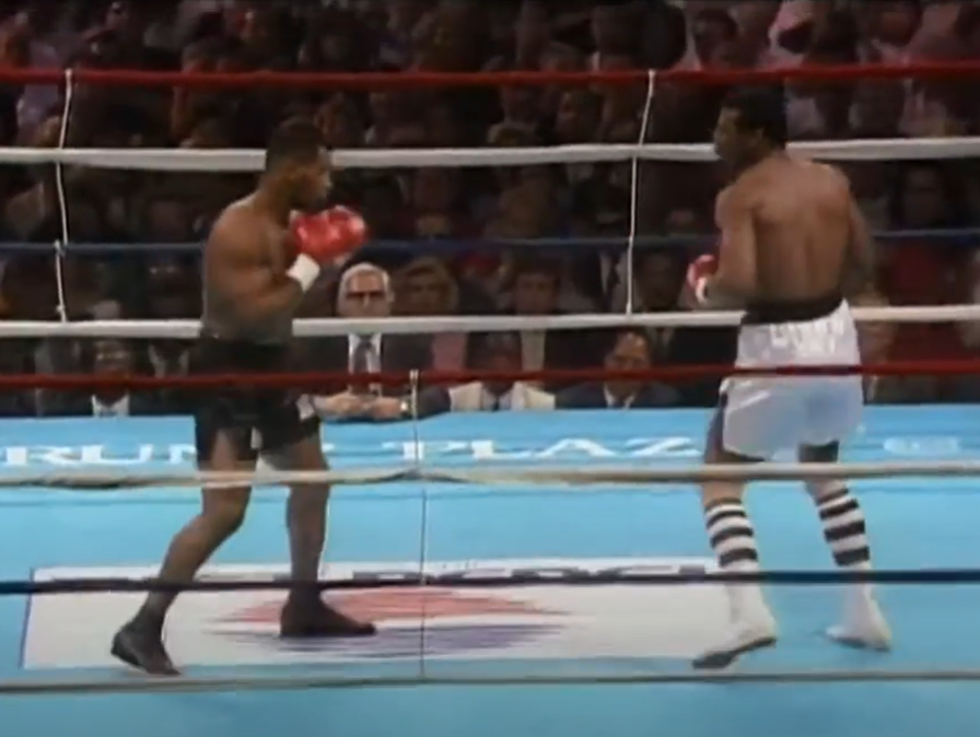 Screenshot from the box fight - Mike Tyson Vs Michael Spinks (1988)