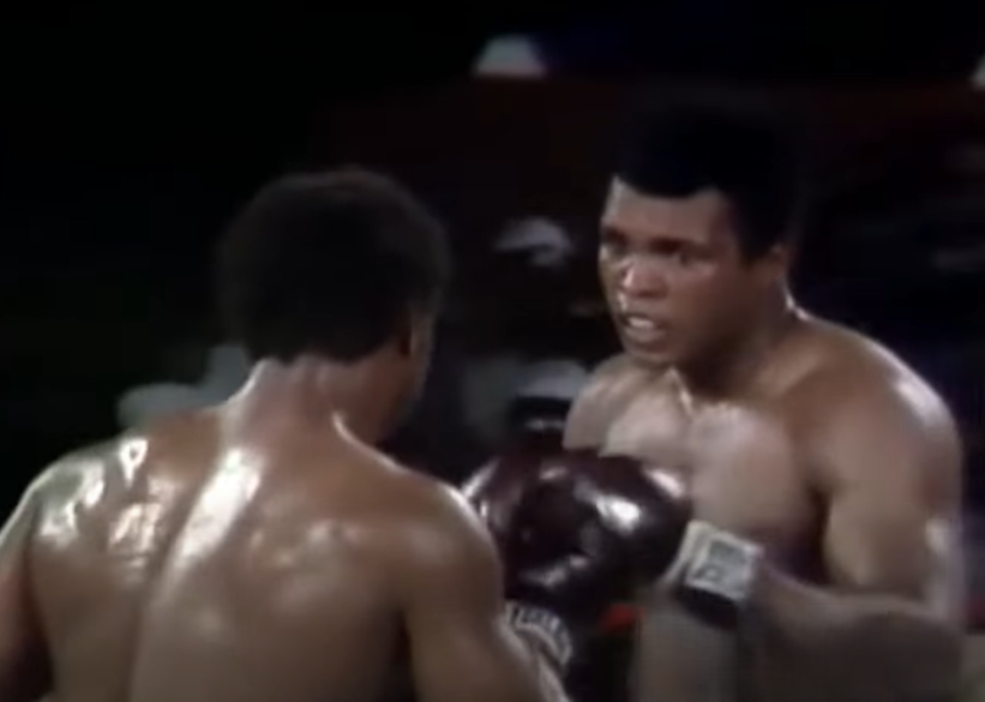 Screenshot from the box fight - Muhammad Ali Vs George Foreman (1974)