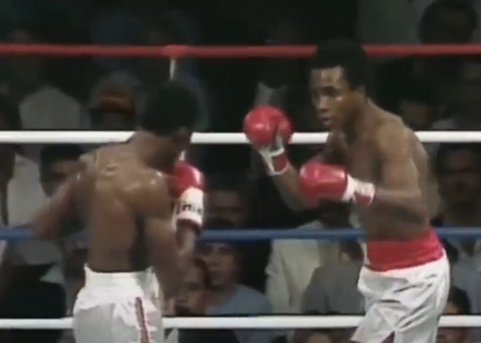 Screenshot from the box fight - Ray Leonard vs Tommy Hearns 1981