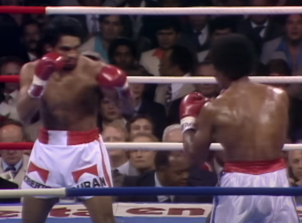 Screenshot from the box fight - Roberto Duran Vs Sugar Ray Leonard I (1980)