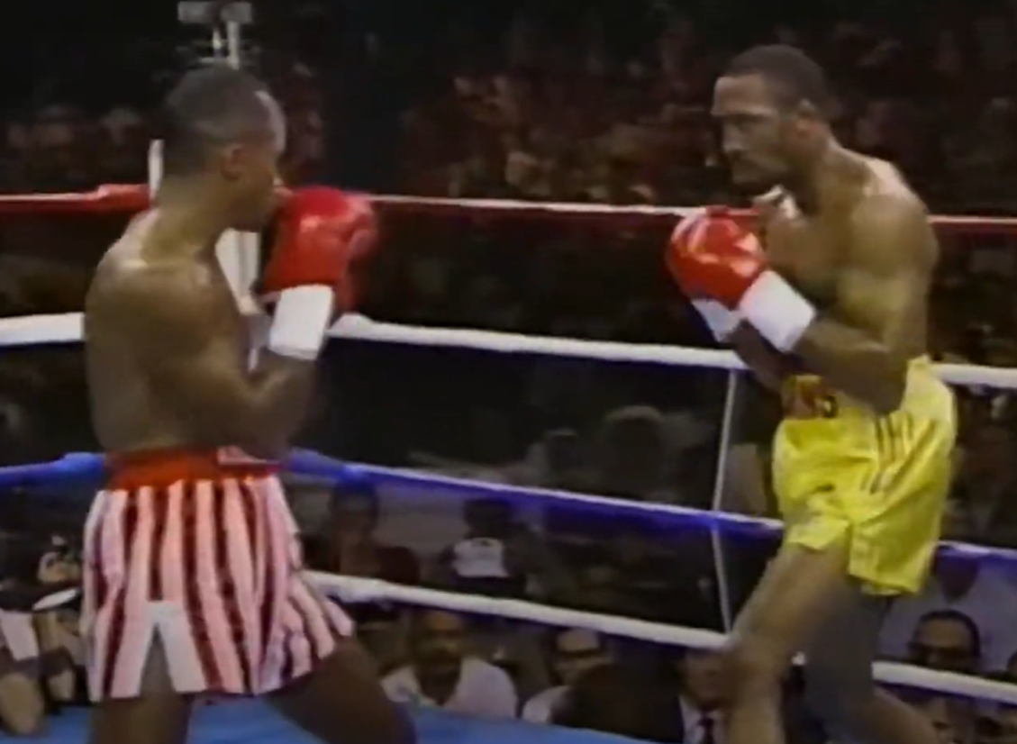 Screenshot from the box fight - Sugar Ray Leonard Vs Thomas Hearns (1989)