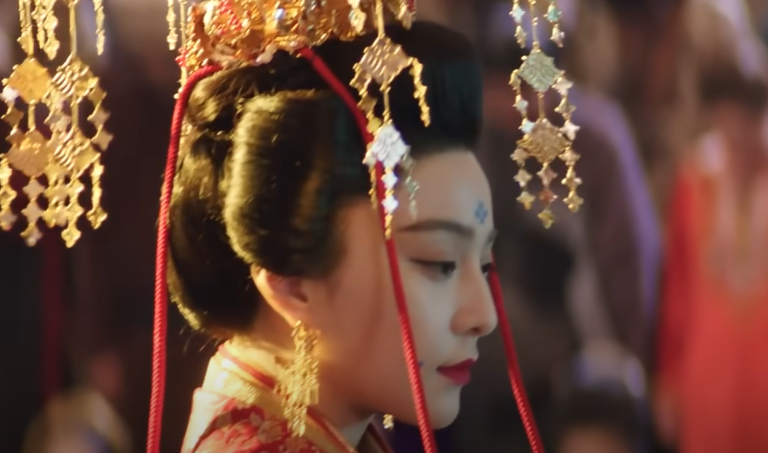 Screenshot of  Lady of the Dynasty (2015)